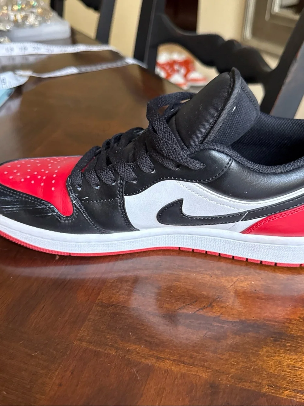Jordan Air Jordan Low Bred Toe Black Red White Leather Sz 8 #553558-161